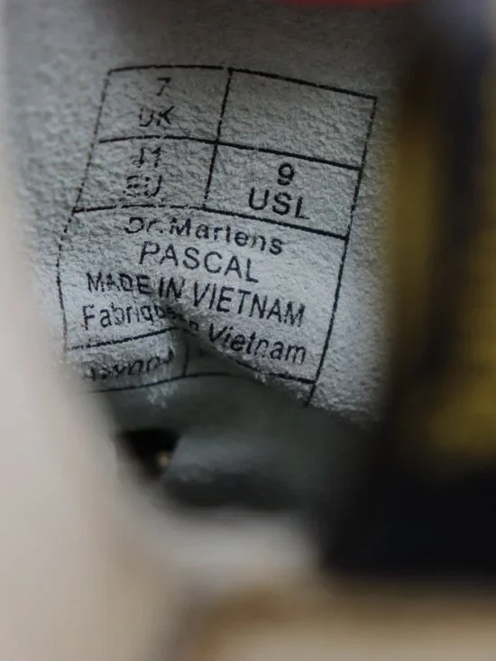 Doc Dr. Martens Pascal Combat Boots Women's Size 9 Metallic Gold Leather - Picture 3 of 12